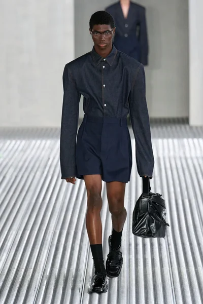 Look 35